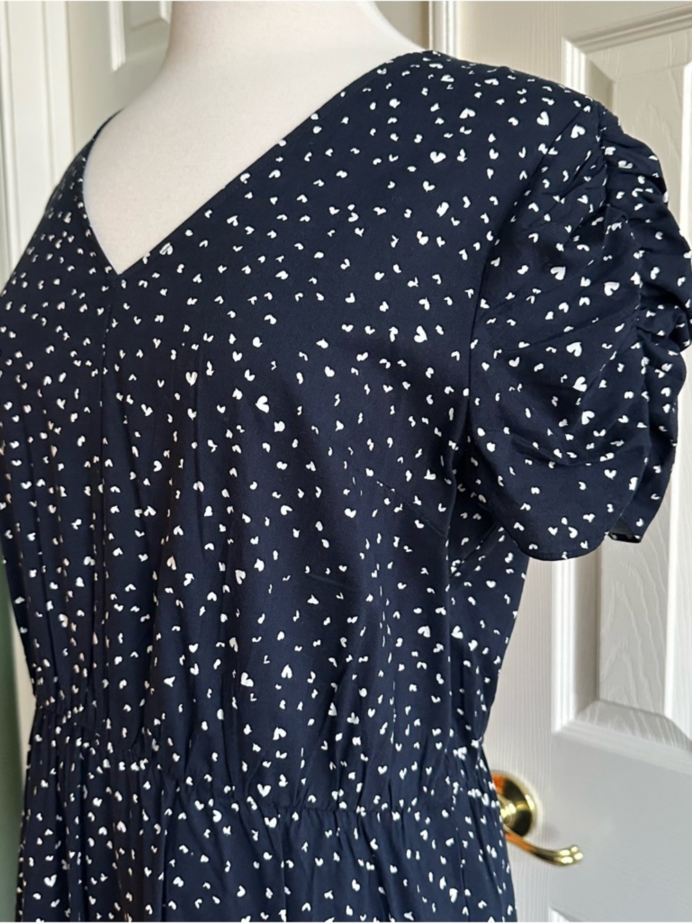 Women's Navy V-Neck Short Sleeve Dress with White Heart Print